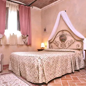 Renaccino Farm stay Siena
