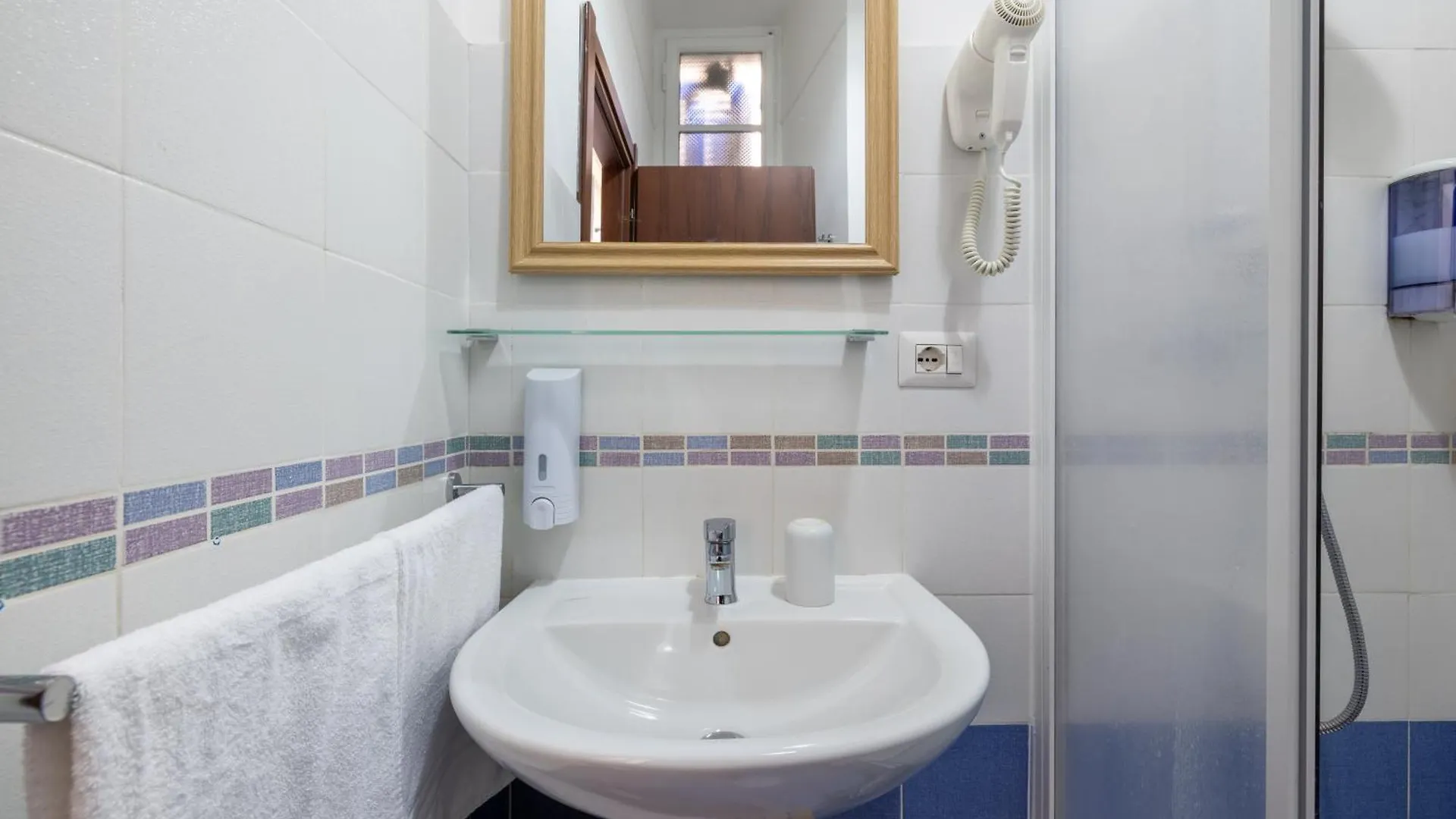 Domus Castroni Scipioni Bed & Breakfast Rome 0*,