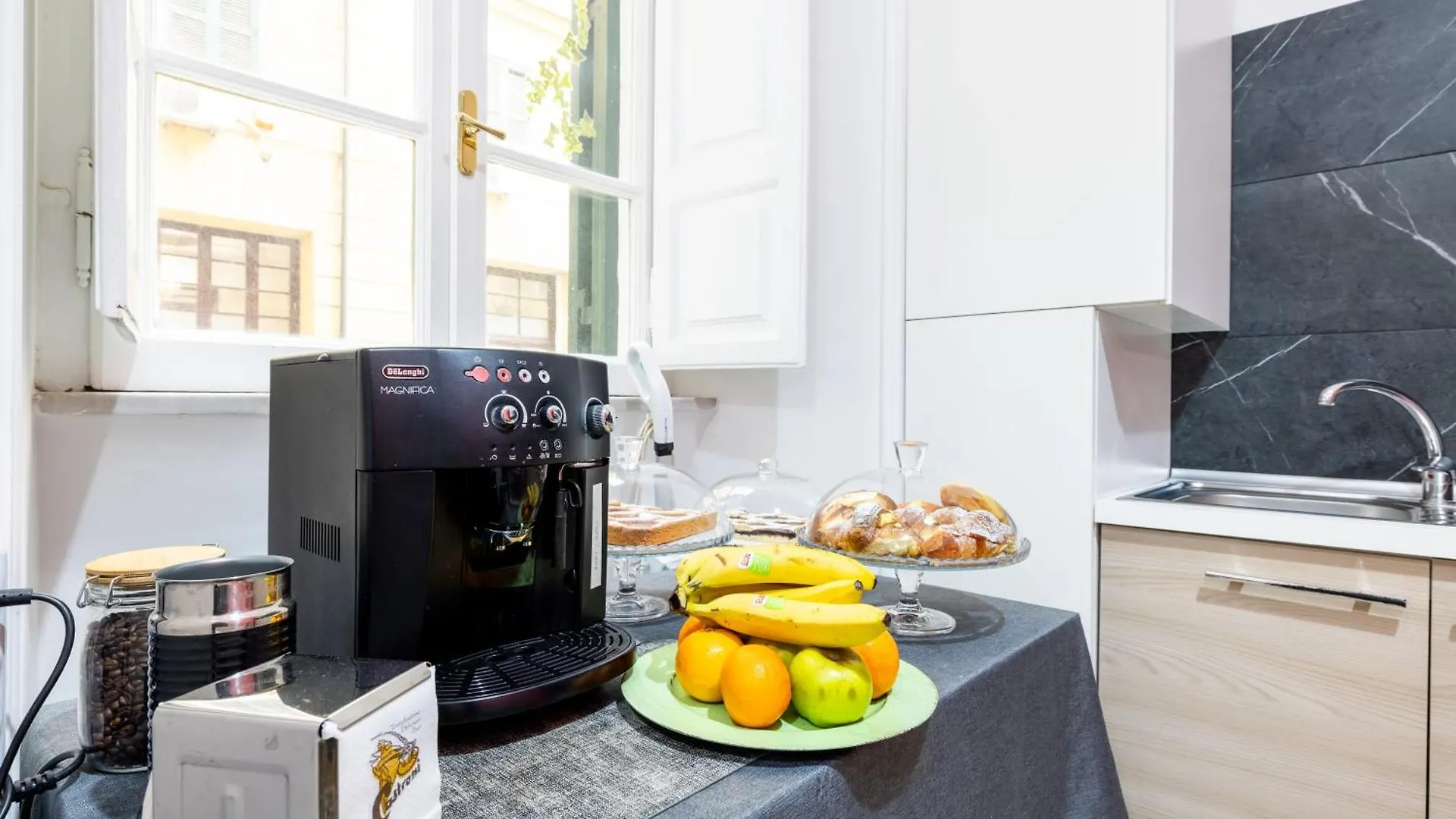 Domus Castroni Scipioni Bed & Breakfast Rome